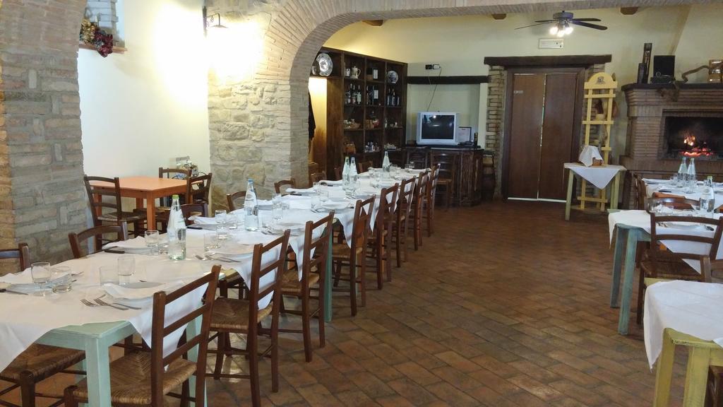 Societa Agricola F.Lli Angelucci Villa Cannara Eksteriør bilde
