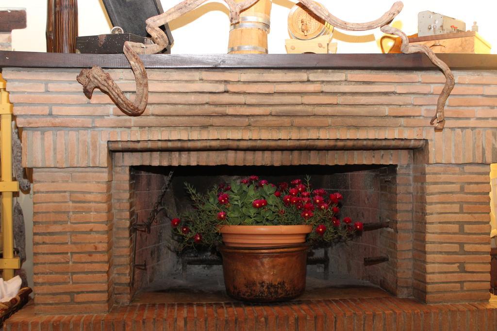 Societa Agricola F.Lli Angelucci Villa Cannara Eksteriør bilde